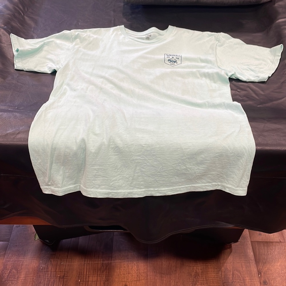 Vans men’s t-shirt. SIZE L